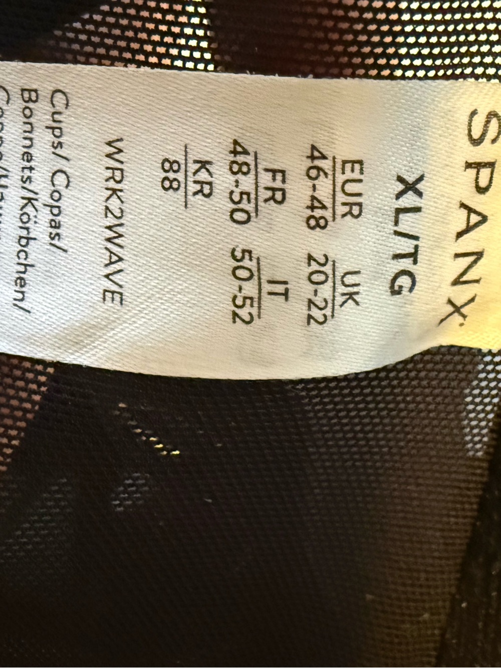 Spanx Workout to Waves Mesh Panel Sports Bra - Picture 15 of 15